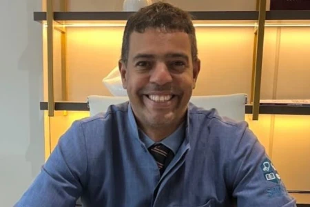 Dr. Anderson Gois